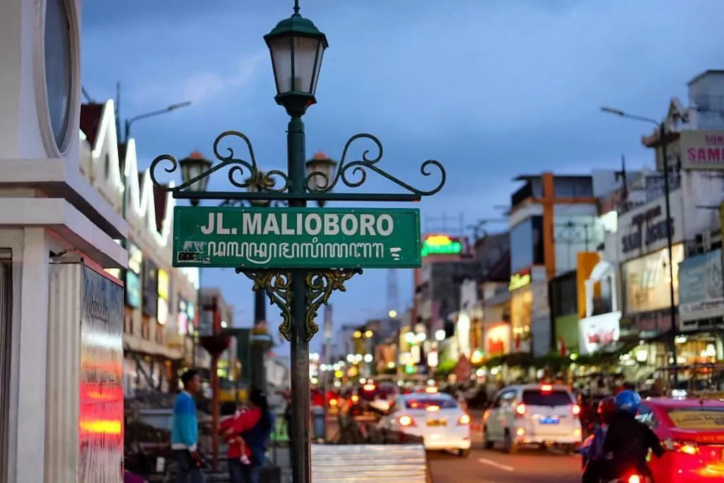 Jalan Malioboro Malam Hari